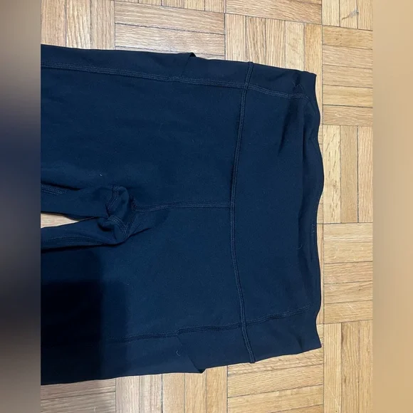 Lululemon pace rival tight - Picture 7 of 12